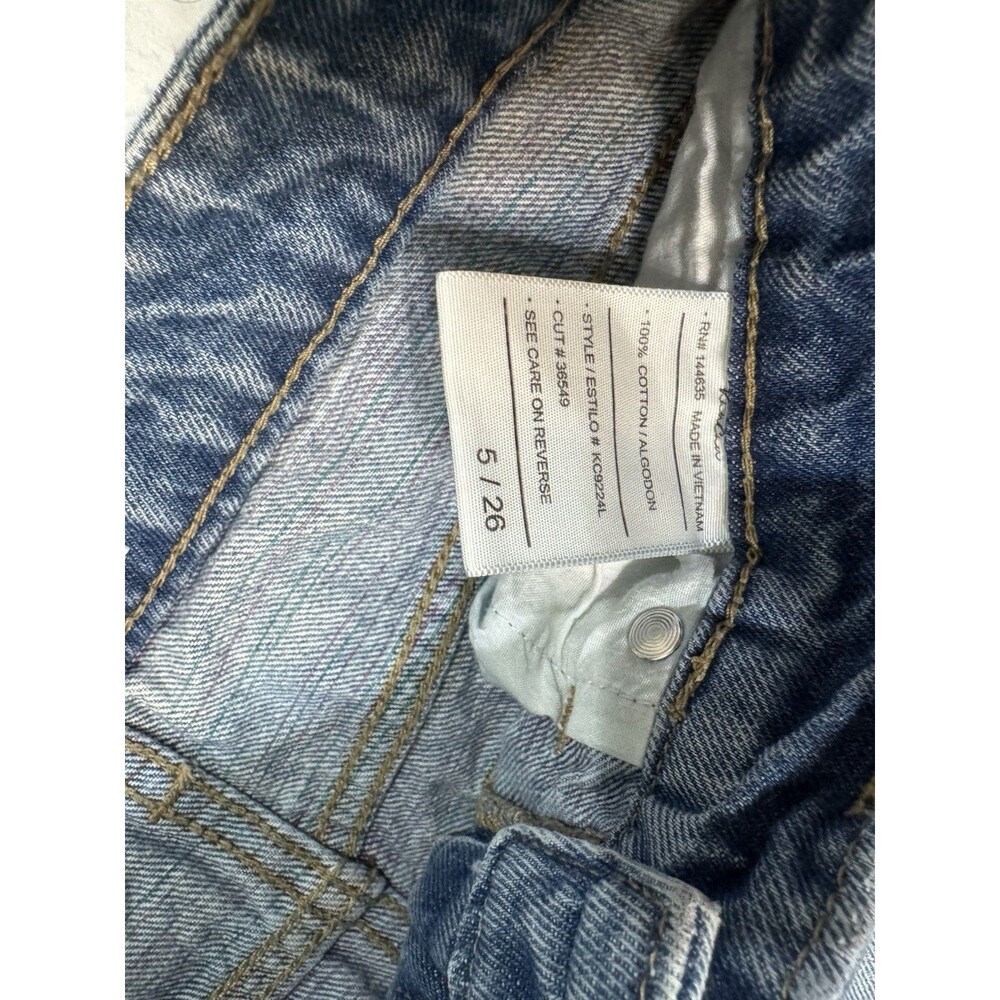 ♡KanCan Womens High Rise Distressed Straight Jeans Rainbow Thread Size 5 26 - Picture 8 of 10